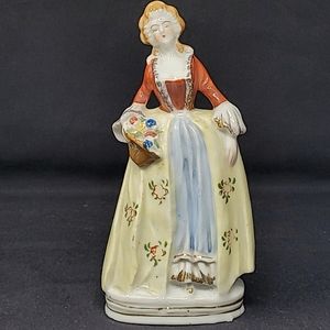 6 3/4" TALL VINTAGE(BEFORE 1952)VICTORIAN FEMALE FIGURINE
